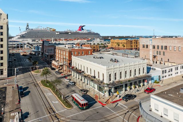 214 Rosenberg Street 214, Galveston, TX 77550