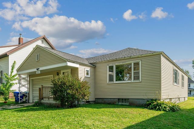 715 NE 1st Avenue, Oelwein, IA 50662