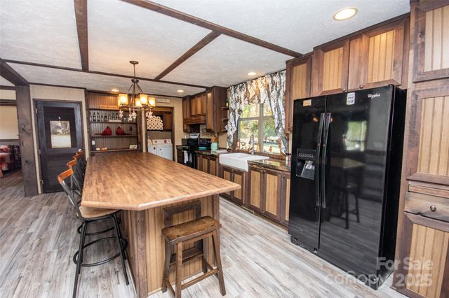 135 Tradewinds Court, Mooresville, NC 28115