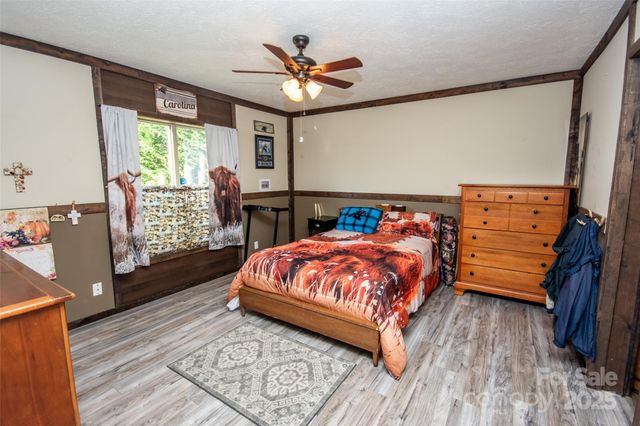 135 Tradewinds Court, Mooresville, NC 28115