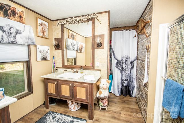 135 Tradewinds Court, Mooresville, NC 28115