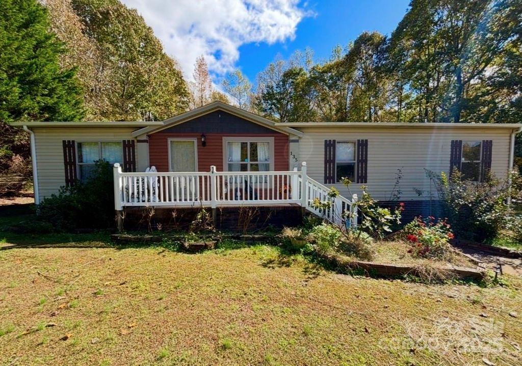 135 Tradewinds Court, Mooresville, NC 28115