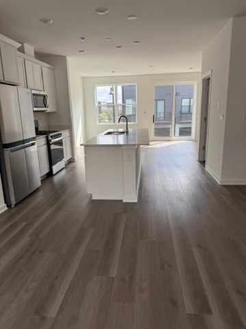 2226 Lakeshore Drive 2226, Schaumburg, IL 60173