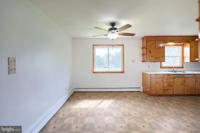 860 WITMER RD, York, PA 17406