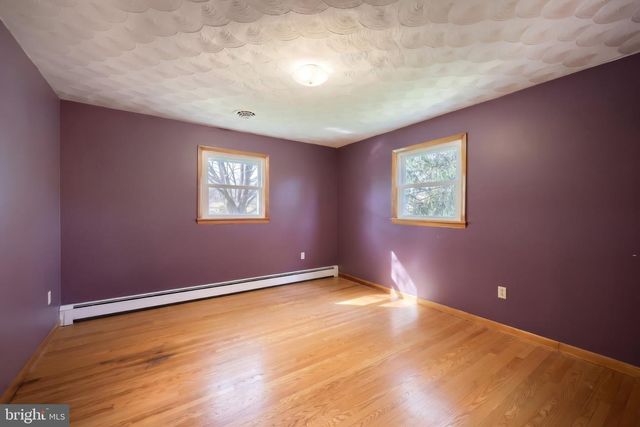 860 WITMER RD, York, PA 17406