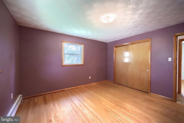 860 WITMER RD, York, PA 17406