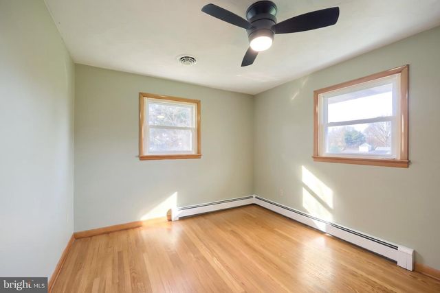 860 WITMER RD, York, PA 17406