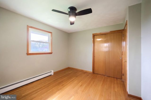 860 WITMER RD, York, PA 17406