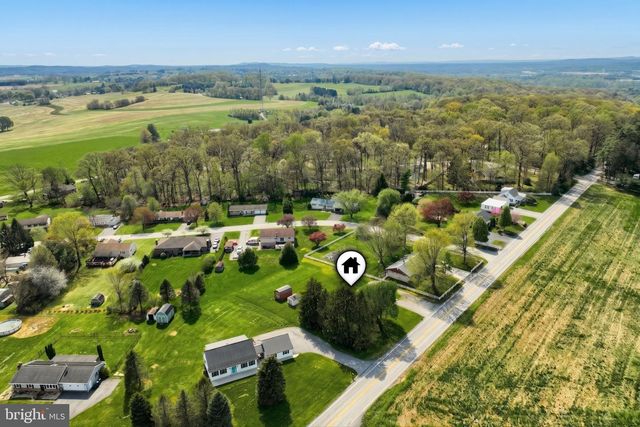 860 WITMER RD, York, PA 17406