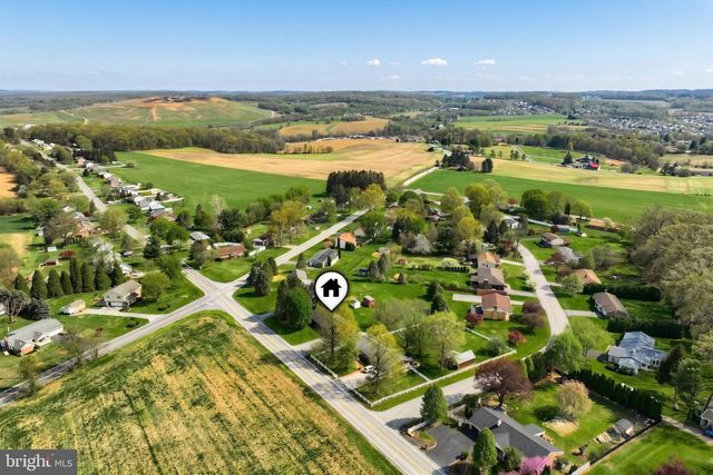 860 WITMER RD, York, PA 17406