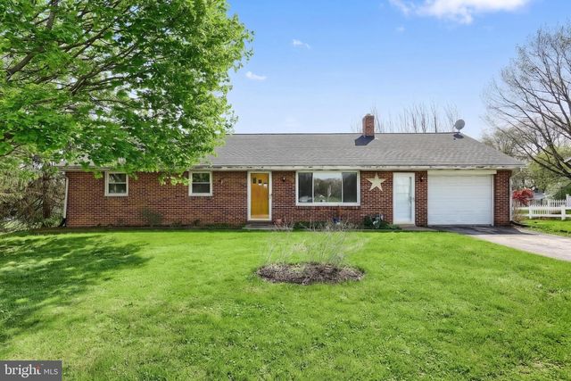 860 WITMER RD, York, PA 17406