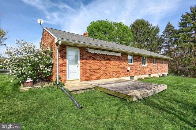 860 WITMER RD, York, PA 17406
