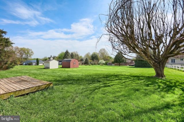 860 WITMER RD, York, PA 17406