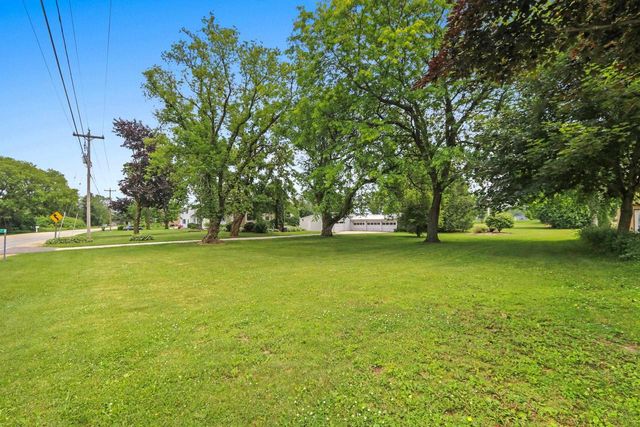 5067 GLENDALE AVENUE, Green Bay, WI 54313