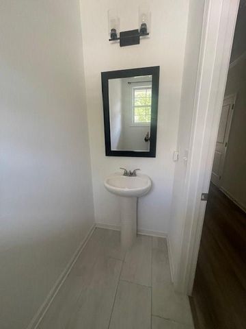 1536 Bluff Valley Circle, Gainesville, GA 30504