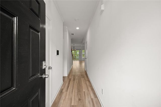 1536 Bluff Valley Circle, Gainesville, GA 30504