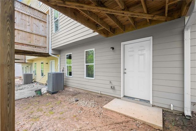 1536 Bluff Valley Circle, Gainesville, GA 30504