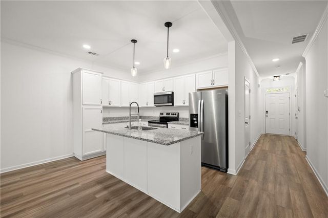 1536 Bluff Valley Circle, Gainesville, GA 30504