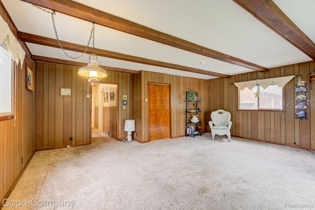 835 Edgewood Drive, Royal Oak, MI 48067