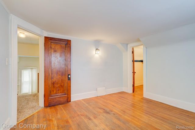 835 Edgewood Drive, Royal Oak, MI 48067