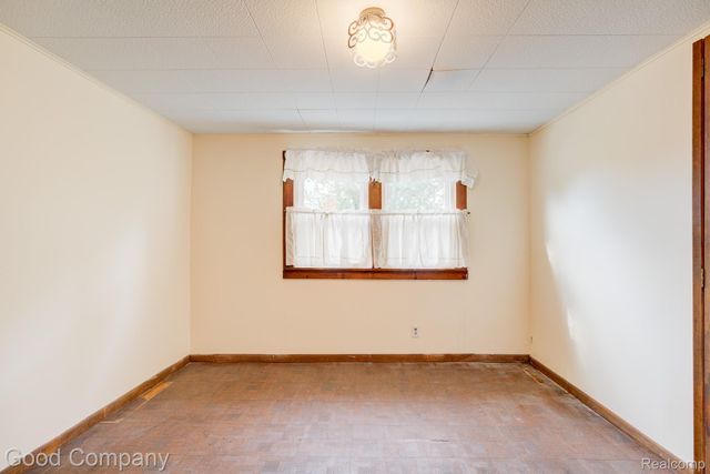 835 Edgewood Drive, Royal Oak, MI 48067