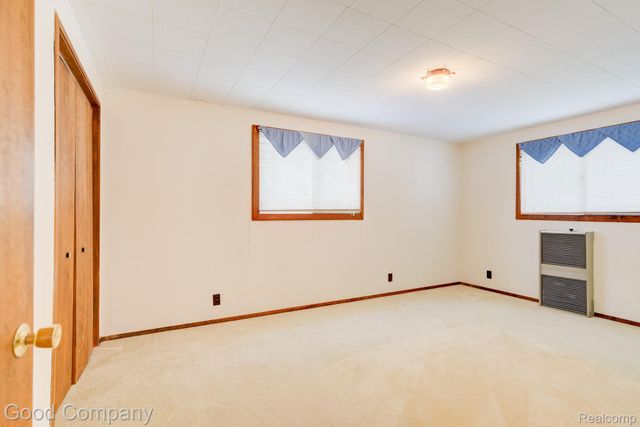 835 Edgewood Drive, Royal Oak, MI 48067