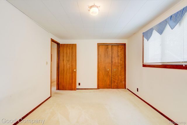835 Edgewood Drive, Royal Oak, MI 48067
