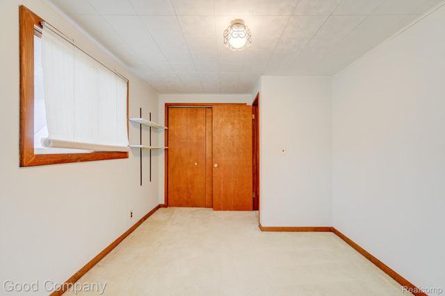 835 Edgewood Drive, Royal Oak, MI 48067