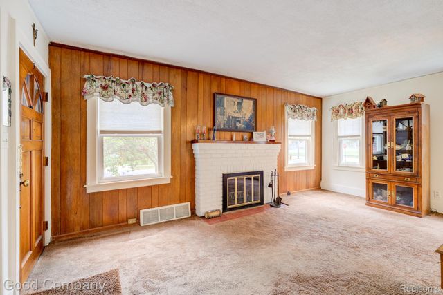 835 Edgewood Drive, Royal Oak, MI 48067