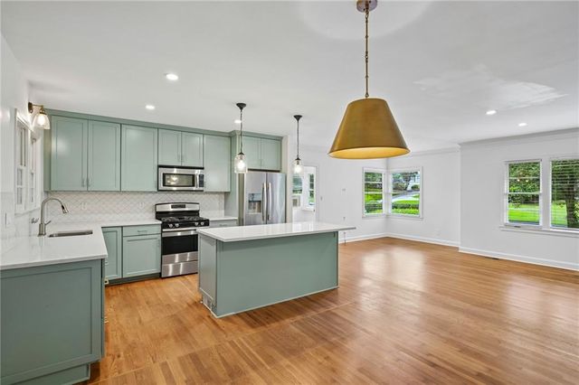 984 Lindbergh Drive NE, Atlanta, GA 30324