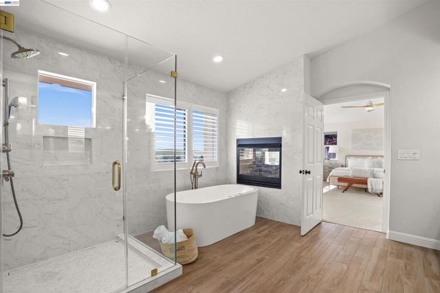 912 Bentley Oak Ct, San Ramon, CA 94582