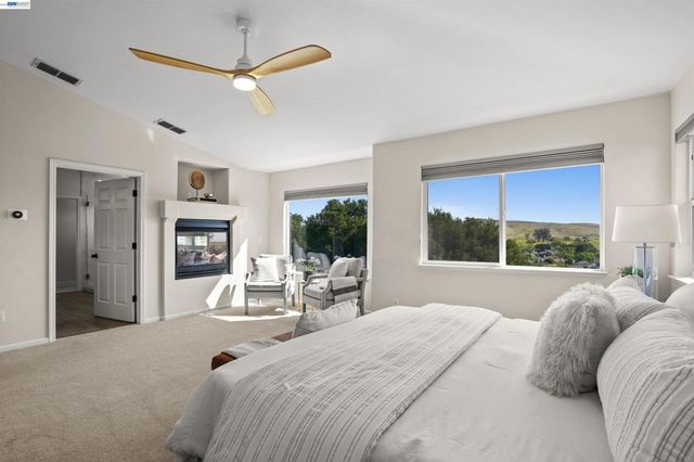 912 Bentley Oak Ct, San Ramon, CA 94582