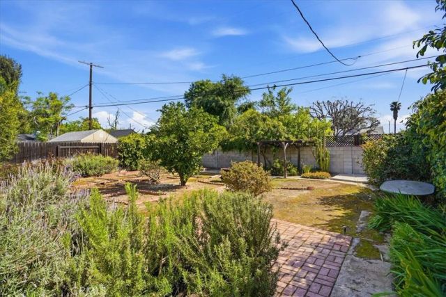 5740 Lemona Avenue, Sherman Oaks, CA 91411