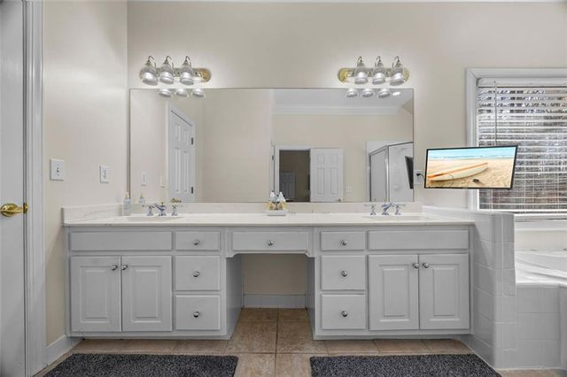 3055 KARI BROOK Lane, Monroe, GA 30655