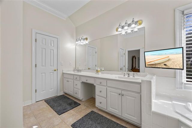 3055 KARI BROOK Lane, Monroe, GA 30655