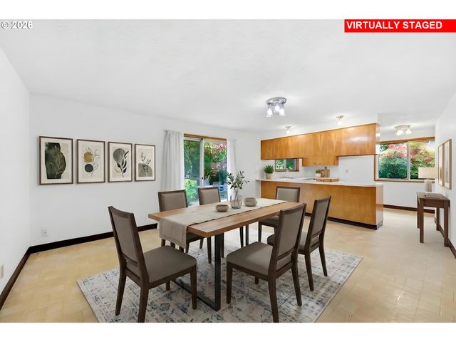 3003 Se 162ND Ave, Portland, OR 97236