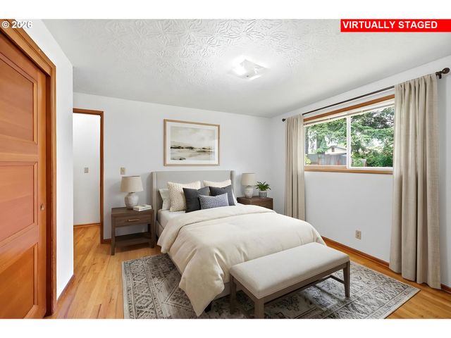 3003 Se 162ND Ave, Portland, OR 97236
