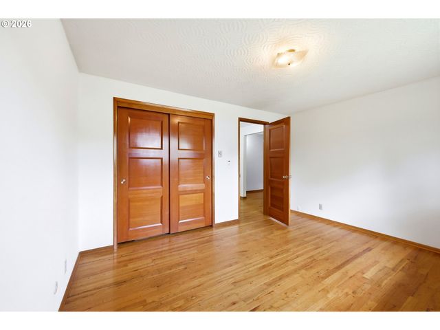 3003 Se 162ND Ave, Portland, OR 97236