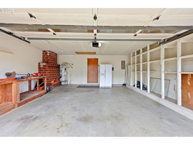 3003 Se 162ND Ave, Portland, OR 97236
