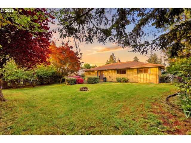 3003 Se 162ND Ave, Portland, OR 97236