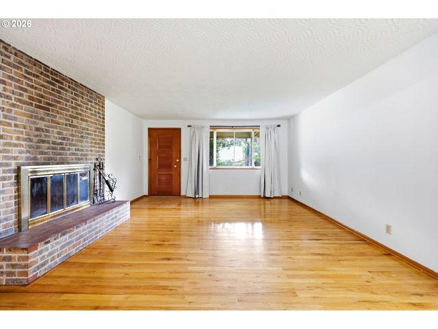 3003 Se 162ND Ave, Portland, OR 97236