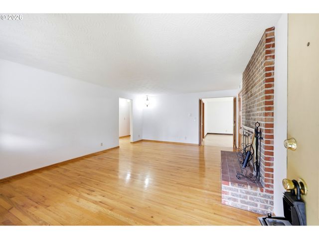 3003 Se 162ND Ave, Portland, OR 97236