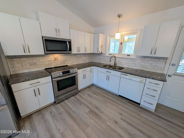 2112 Tiffany Drive, Greenville, NC 27858