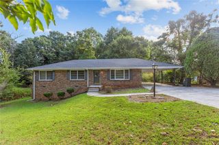 1834 Dogwood Court SW, Snellville, GA 30078