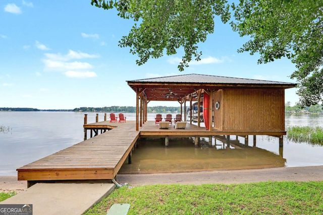 109 Helton Drive SW, Sparta, GA 31087