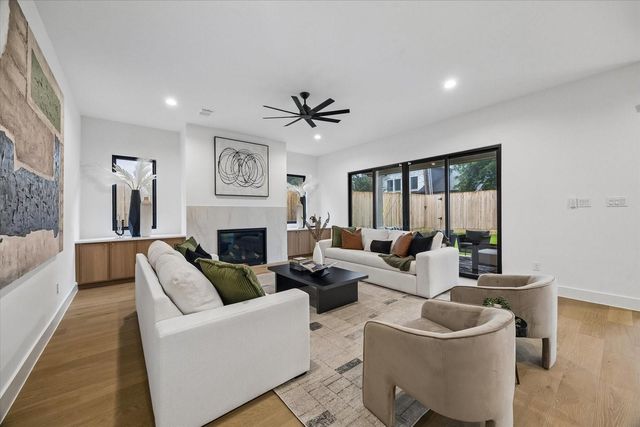 1431 Curtin Street, Houston, TX 77018