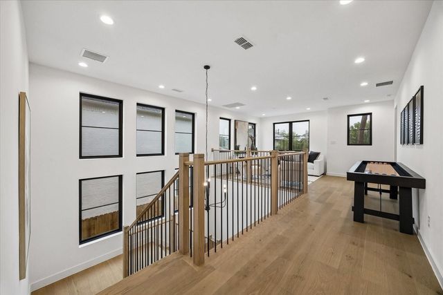 1431 Curtin Street, Houston, TX 77018