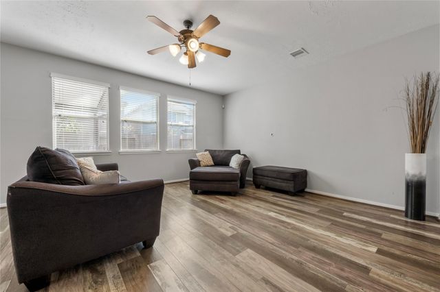 6354 Wilshire Ridge, Houston, TX 77040