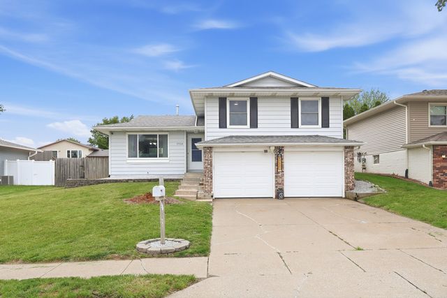 2508 W 60th Street, Davenport, IA 52806