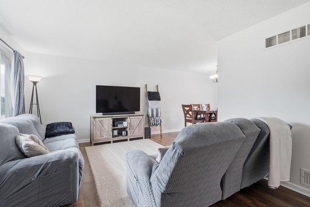 2508 W 60th Street, Davenport, IA 52806